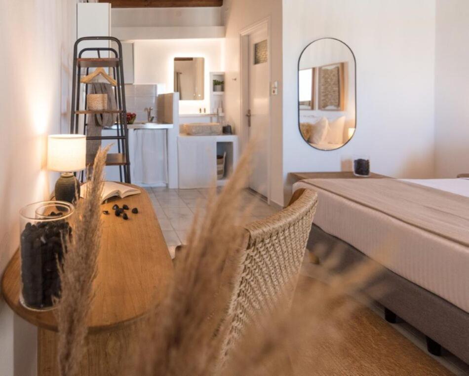 Kanelis Studios & Suites Mytakas Exteriör bild