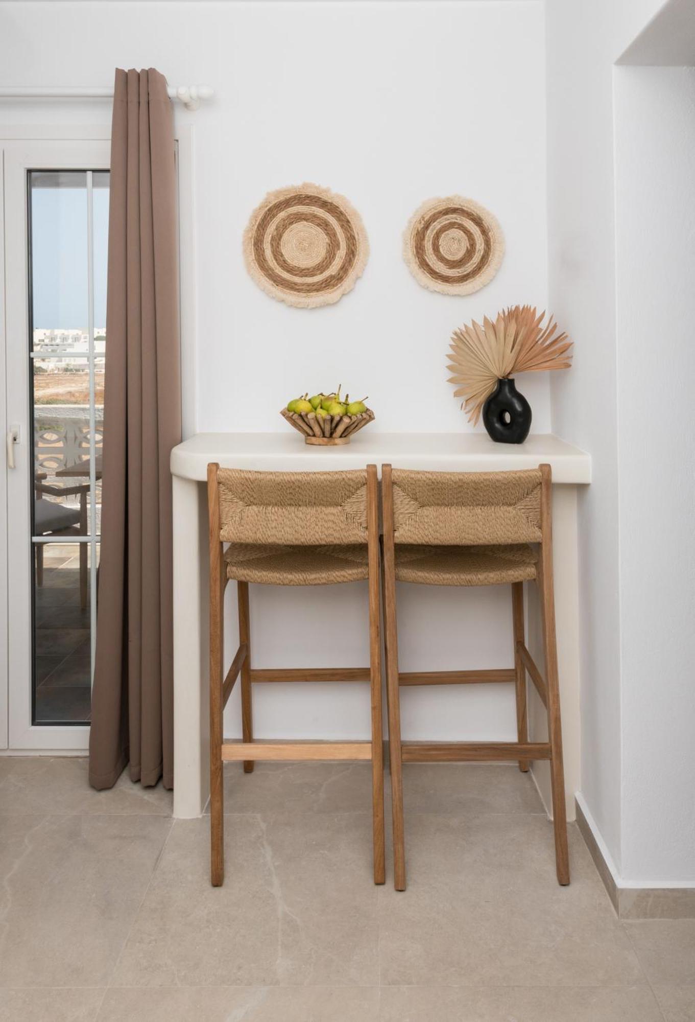 Kanelis Studios & Suites Mytakas Exteriör bild